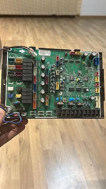 Ütülər və buxarlayıcılar: Kondisioner üçün idarəetmə elektron platasi (main board)
Arcelik — 1