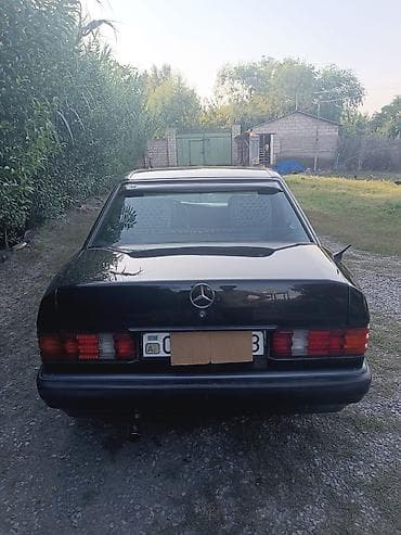 daevo centra: Mercedes-Benz 190: 0.2 l | 1990 il Sedan — 4