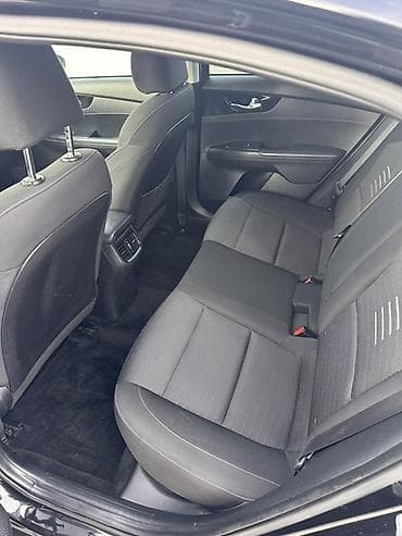 kia sportage 2008: Kia Forte: 2 l | 2020 il Sedan — 6