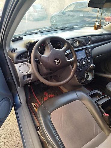 lexus 5 7: Mitsubishi Airtrek: 2 l | 2002 il 380000 km Ofrouder/SUV — 5