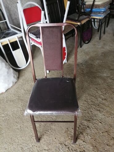 Bayraqlar: Stulllar 13manatdan başlayır 60manata qeder Stollar Masalar Ofis — 30