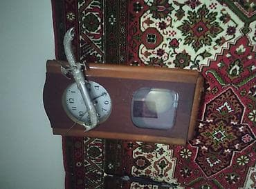 Divar saatları, Mexaniki, Mayatnik