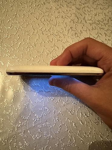 nokia 8800 yeni: IPhone 3GS, 32 GB — 6