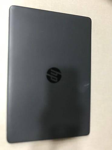 HP noutbuk - Brend: HP - Korpus: mat tünd boz/qara rəng, kompakt və