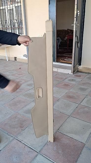 rcd pərdə: Rance Rover sport 2004 -2012 ci il ucun jaliüz Baqaj üçün pərdə — 1