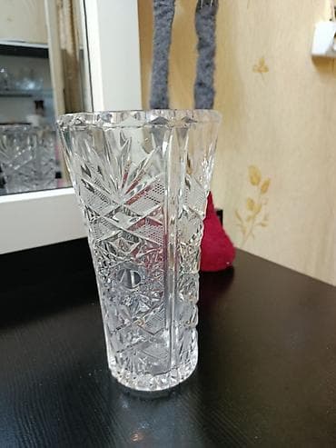 Bir vaza, Xrustal lalafo.az -da Bir vaza, Xrustal