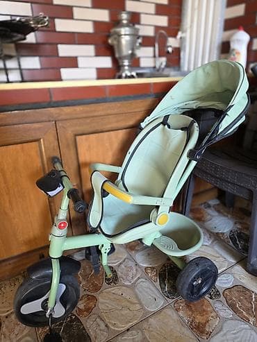 Uşaq üçtəkərli velosiped – 3-ü 1-də tipli model Rəng: açıq yaşıl