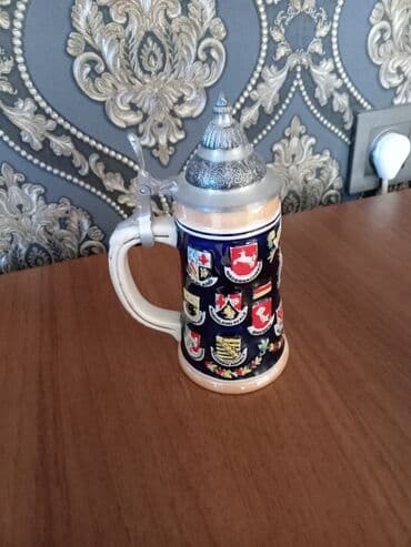 sade alçipan fiqurlari: Dekorativ əşyalar dəsti - İtlə kompozisiyalı masa saatı: Qara-bürünc — 3