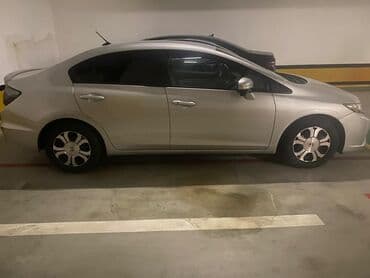 07 sekilleri 2023: Honda Civic: 1.5 l | 2014 il Sedan — 4