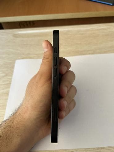 a 13 telefon: IPhone 16e, 128 GB, Qara, Zəmanət, Face ID — 6