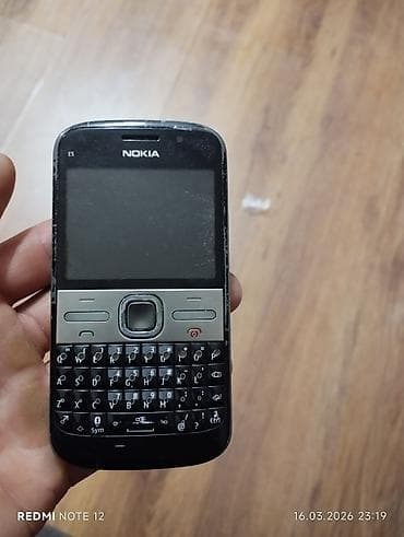 telofonar: Nokia E5, rəng - Qara, Düyməli — 2