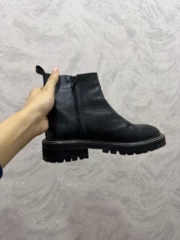 hərbi botinkalar: Təmiz dəridir Elle brendinə məxsusdur 250 azn alınıb razmer 37 — 2