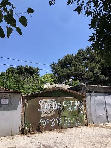 Гаражи: SÖKÜNTÜ ALTINDA OLAN QARAJ SATILIR. MƏNZİL, OFİS VƏ YA PUL ALMAQ — 2