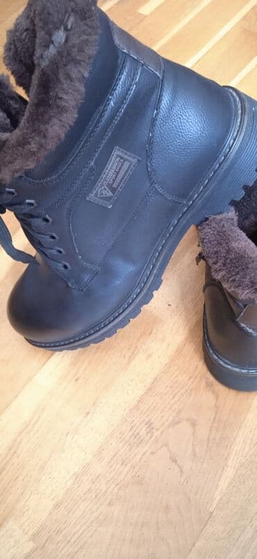 barya ayakkabı: Hər biri 20 azn — 3