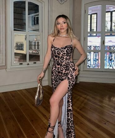 ad gunu paltarlari: 85 manata alınıb. Cəmi 1 dəfə ad günündə geyinilib. Əlaqə WhatsApp — 13