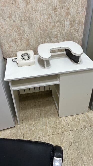 Restoran mebeli: Yeni, Manikür üçün masa — 1