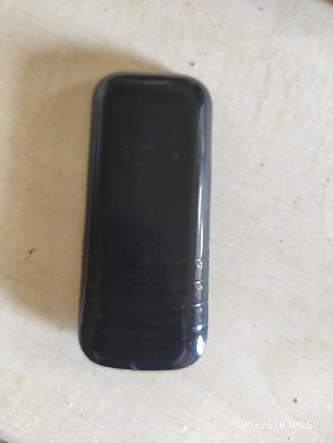 comitok l7c pro: KGtel düyməli mobil telefon - Rəng: qara, kompak tək hissəli korpus - — 2