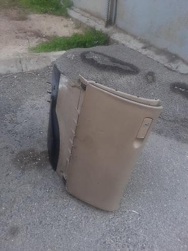 audi a8: Audi üçün ehtiyat hissələri - Salon rəfi/torpedo altı sağ panel — 2