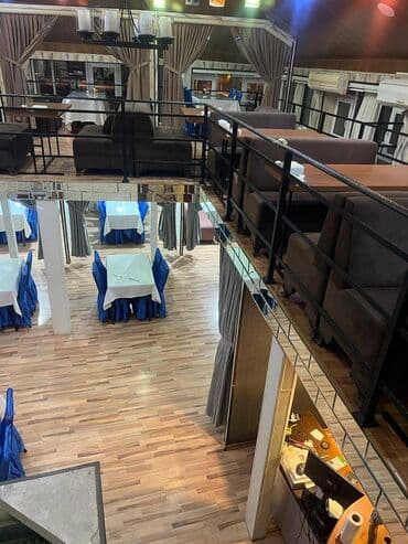 arenda kafelər: Bayılda, Bayraq meydanı yaxınlığında bütün avadanlıq ve infrastrukturu — 15