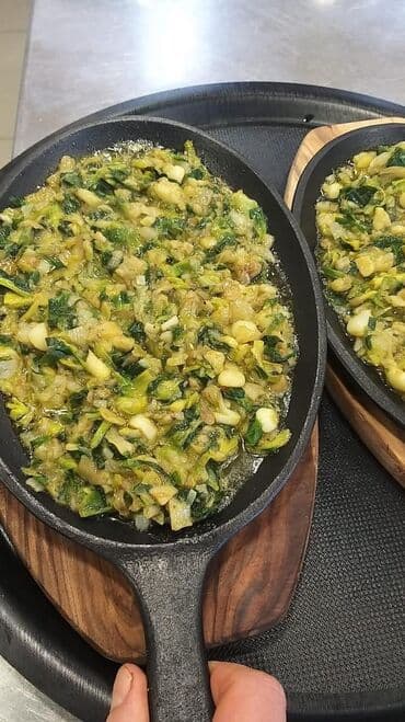 toyuq can eti: Aşbaz (kömeyci) olsada olar işi axtariram ev Restaran ferq etmez - — 3