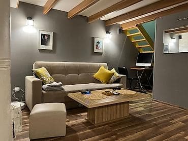 ev kiraye gence: Tarqovida – Şəhərin mərkəzində 2 otaqlı duplex mənzil kirayə verirem( — 2