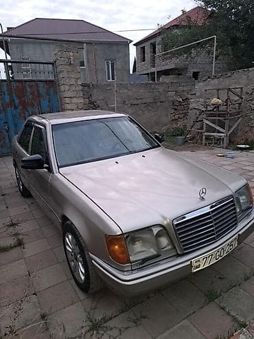 mersedes 212: Mercedes-Benz E 220: 2.2 l | Sedan — 5