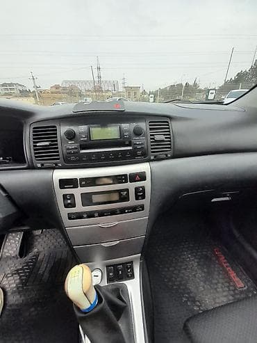 renault logan 2019: Toyota Corolla: 1.4 l | 2005 il Universal — 8