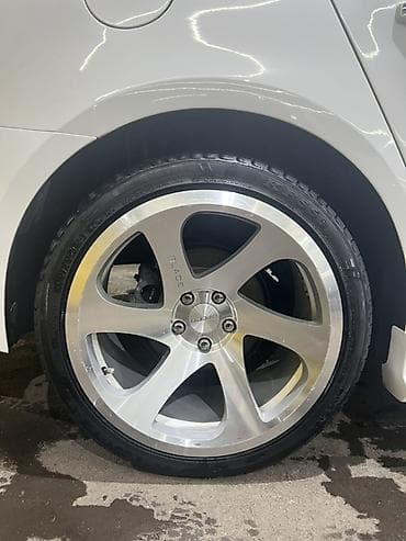 bmw e34 ehtiyat hisseleri: Məhsul: Alüminium disklər və təkər komplekti - Marka/model: BLADE — 4