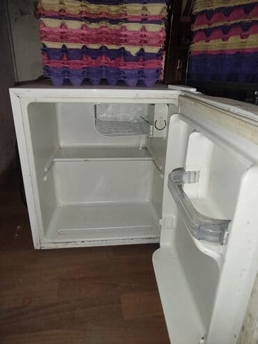 mini xaladelnik: Mini Soyuducu Satılır, rəng - Ağ — 1