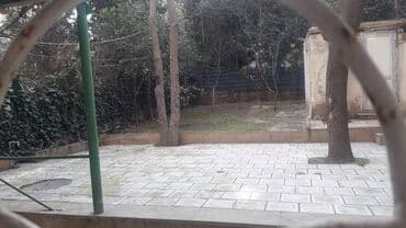 gunluk evler yasamalda: Elimlər metrosunun yaxınlığında 4 mertebeli binanın 1-ci mərtəbəsində — 6