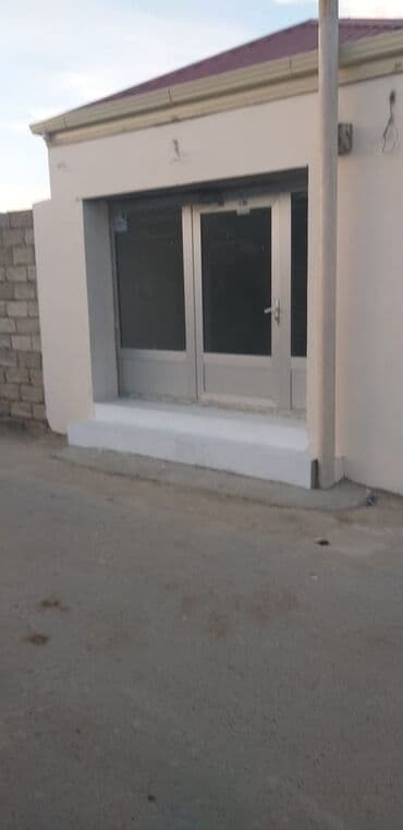 sədərək ticarət mərkəzi ünvan: Ramana qəsəbəsi.Boru zavodun yaxinligi.Arendaya verilir.Obyektin 300 — 7