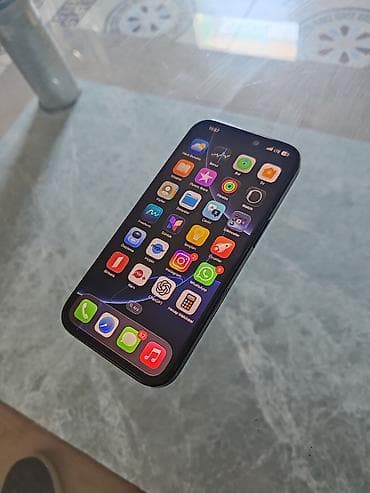 iphone 8s plus: IPhone 16 Pro, 256 GB, Qara, Face ID — 3
