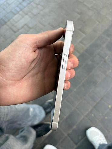 ikinci el i̇ran pecleri: Iphone 13 94 pil Her seyi isleyir Adaptirida usdunde verilir 685 — 5