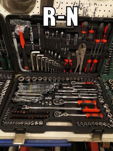 вазы из богемского стекла: Açar dəsti — 1