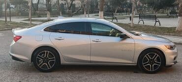 Cadillac: Chevrolet Malibu – gümüşü rəngdə, müasir və dinamik sedan — 8