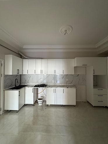 Metbex mebeli satilir 800azn. Olcu 95x 4.65sm.Uzerinde qaz ve ikili