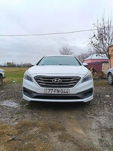 ka 700 traktor: Hyundai Sonata: 2 l | 2015 il Sedan — 2