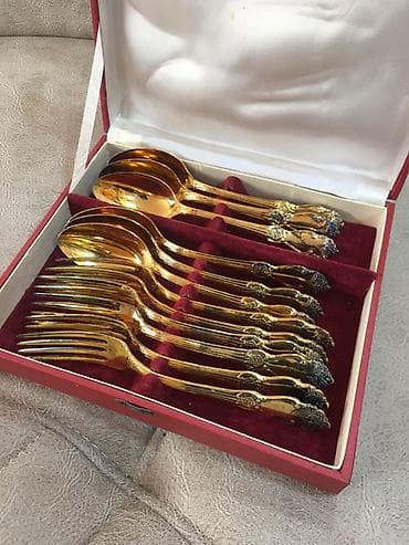 abedni servisler: Qızıl rəngli qaşıq və çəngəl dəsti – qutuda - Tərkib: 12 parça (6 — 4