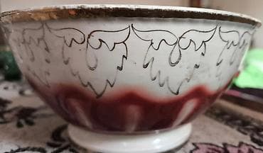 Вазы: Qədimi üslubda dekorativ dəst – şüşə və keramika əşyaları Tərkib: - — 2