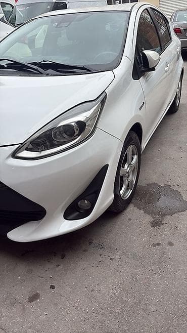 toyota rav4 satilir: Toyota Aqua markalı avtomobil gündəlik taksi üçün arendaya verilir — 9