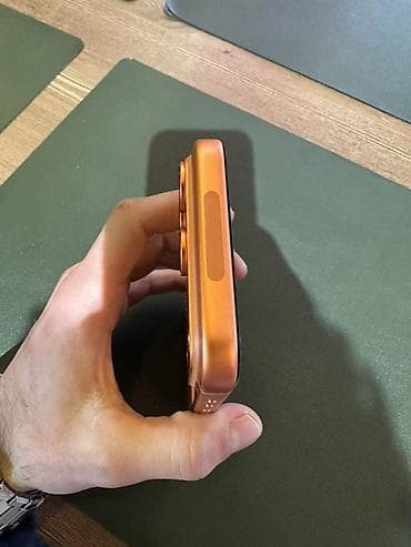 Компьютеры, ноутбуки и планшеты: IPhone 17 Pro Max, 256 ГБ, Оранжевый — 5