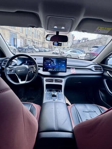 Toyota: BYD Destroyer 05: 1.8 л | 2024 г. 30000 км Седан — 4