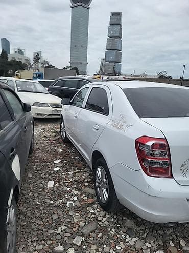 hyundai accent 2008: Chevrolet Cobalt: 1.5 l | 2024 il 98000 km Sedan — 4