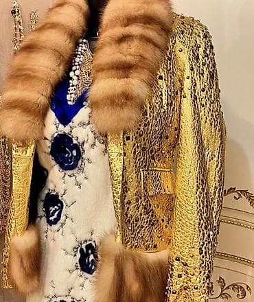 topdan geyim: Swarovski daşları və açıq rəngli samur xəzi ilə eksklüziv dəri gödəkçə — 2