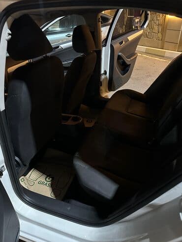 фольксваген джетта 6: Volkswagen Jetta: 0.2 л | 2012 г. Седан — 6