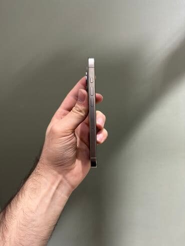 IPhone 15 Pro, 256 GB, White Titanium, Face ID — 4