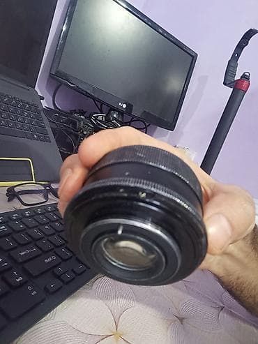 Manual fokus fotoobyektiv - Metal korpuslu, kompakt ölçülü, yüngül