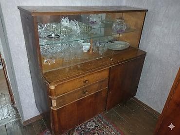 ayakkabi dolabi: Retro vitrin-bufet - Material: taxta korpus, şüşə vitrin hissəsi - — 1