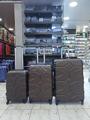 Çamadanlar: Sərt korpuslu çamadan dəsti – 3 ölçü - Material: Yüngül və davamlı — 1