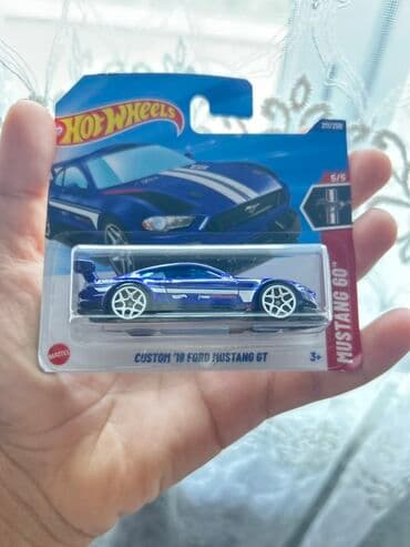 imzalı kart: Hot Wheels – Custom ’18 Ford Mustang GT (211/250, seriya 5/5) - — 1